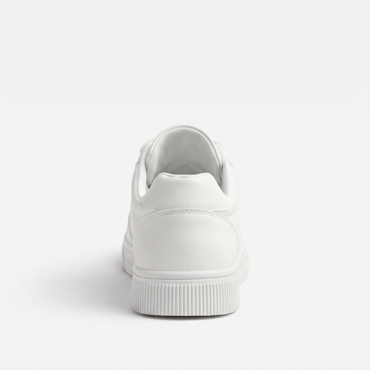 Blanc baskets légères femme à lacets vue de dos Chaussay