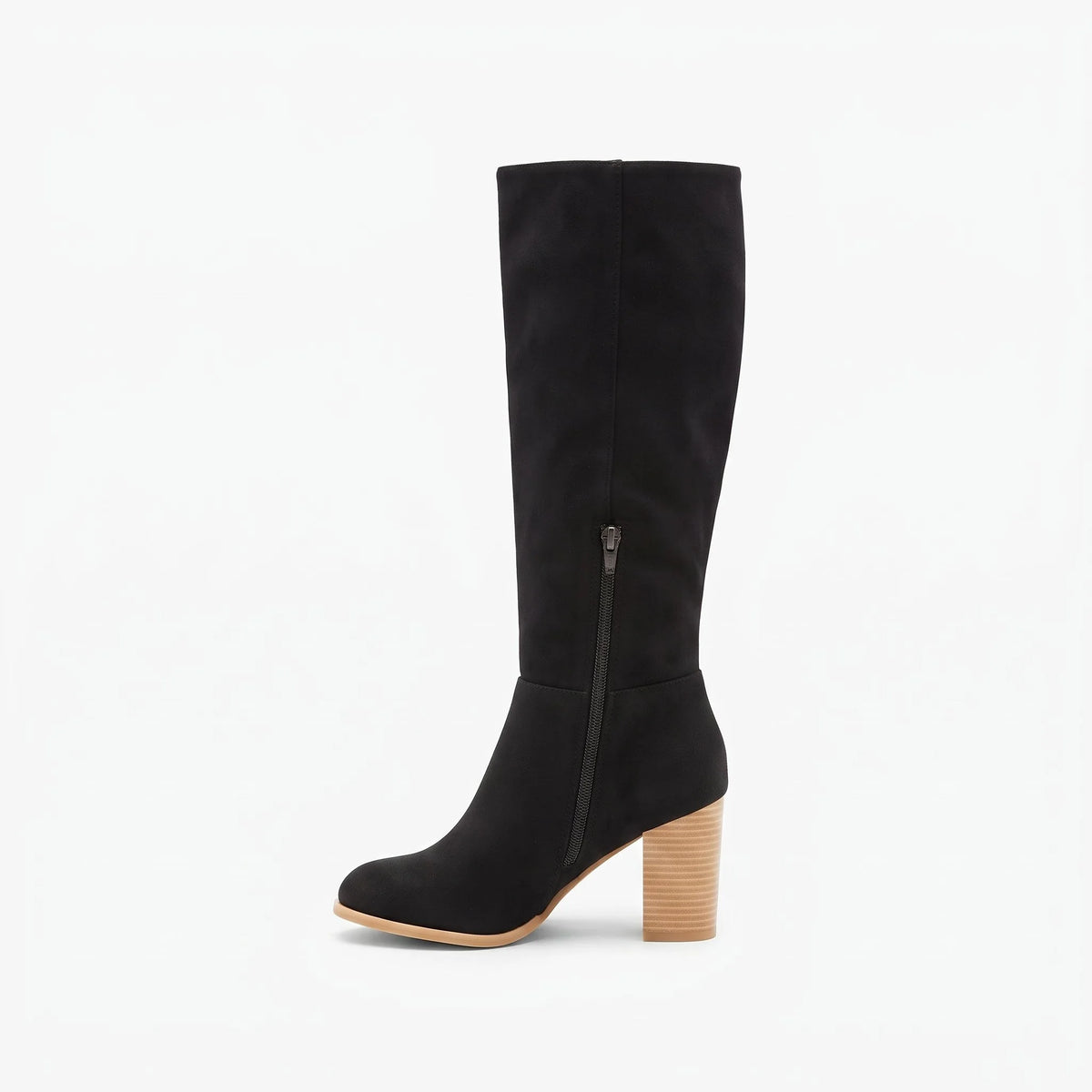 Noir botte femme seule en studio, vue de profil, tige haute avec fermeture zip, bout pointu et talon bloc