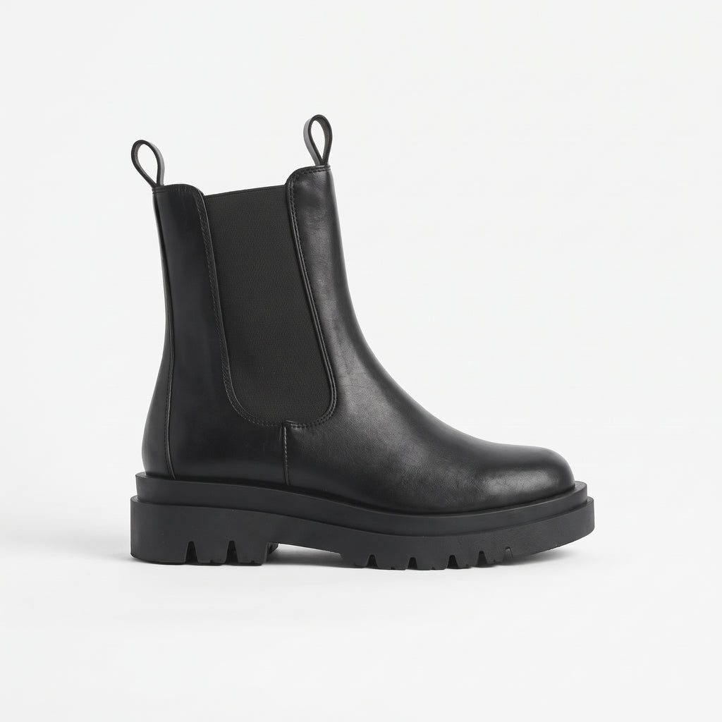 Noir bottines style britannique femme talon carré profil latéral Chaussay